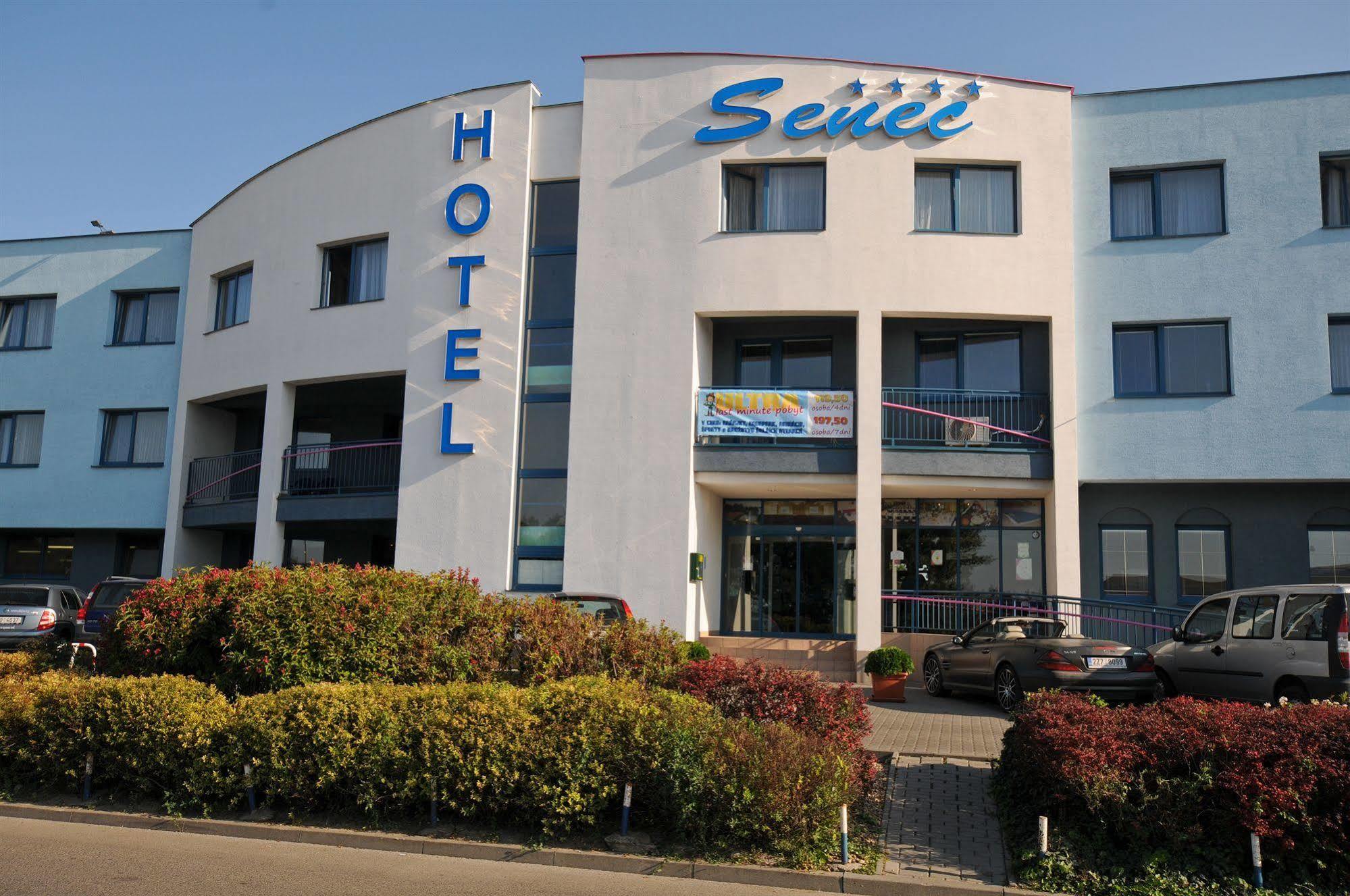 Hotel Senec Aqua Resort - Family Friendly Eksteriør billede
